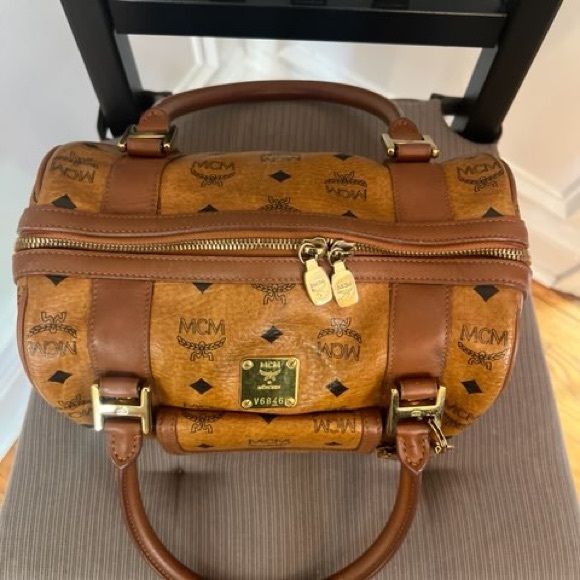 Vintage MCM Cognac Visetos Boston Doctor’s Bag Purse Double Handle Zip Pre-loved - Picture 3 of 9